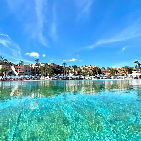 아파트 With Garden View,cerca Playa, Con Piscina Y Wifi En *